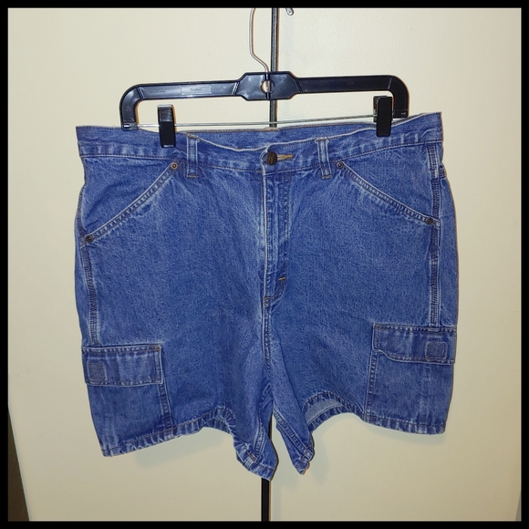 Riders by Lee Pants - Riders Denim Cargo Shorts 18WM